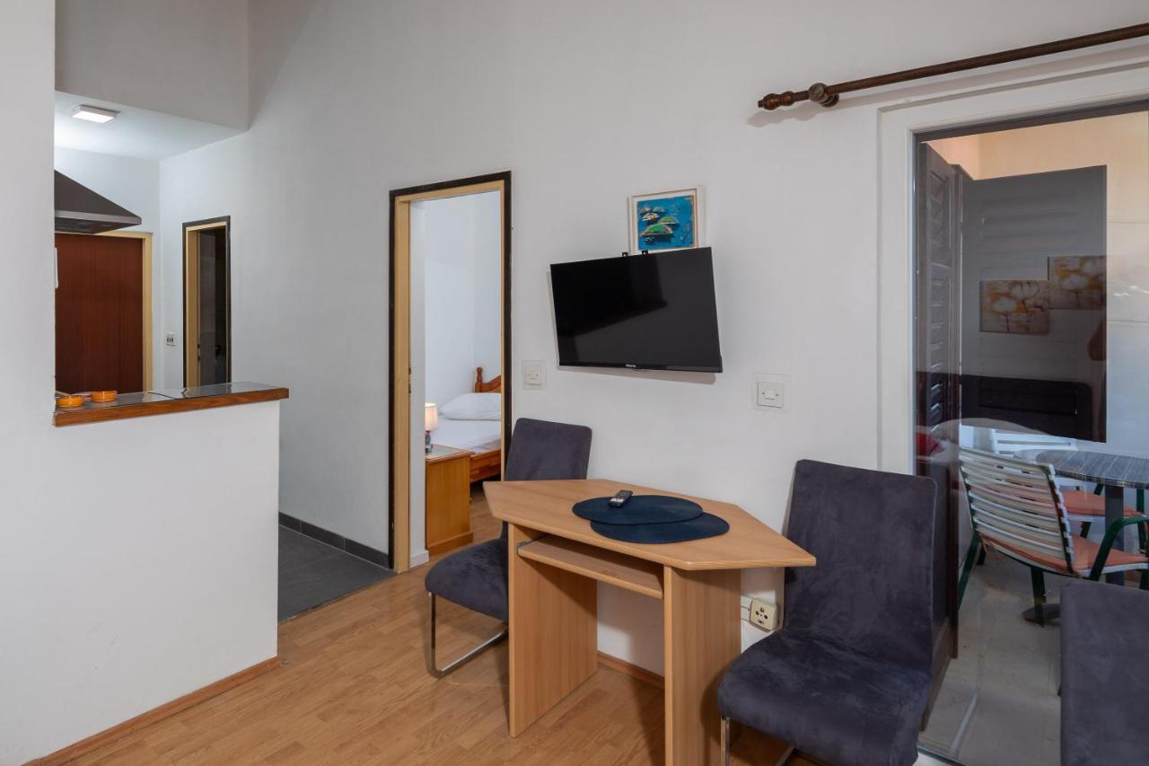 Beach Apartments Borovina Stanici Exterior photo